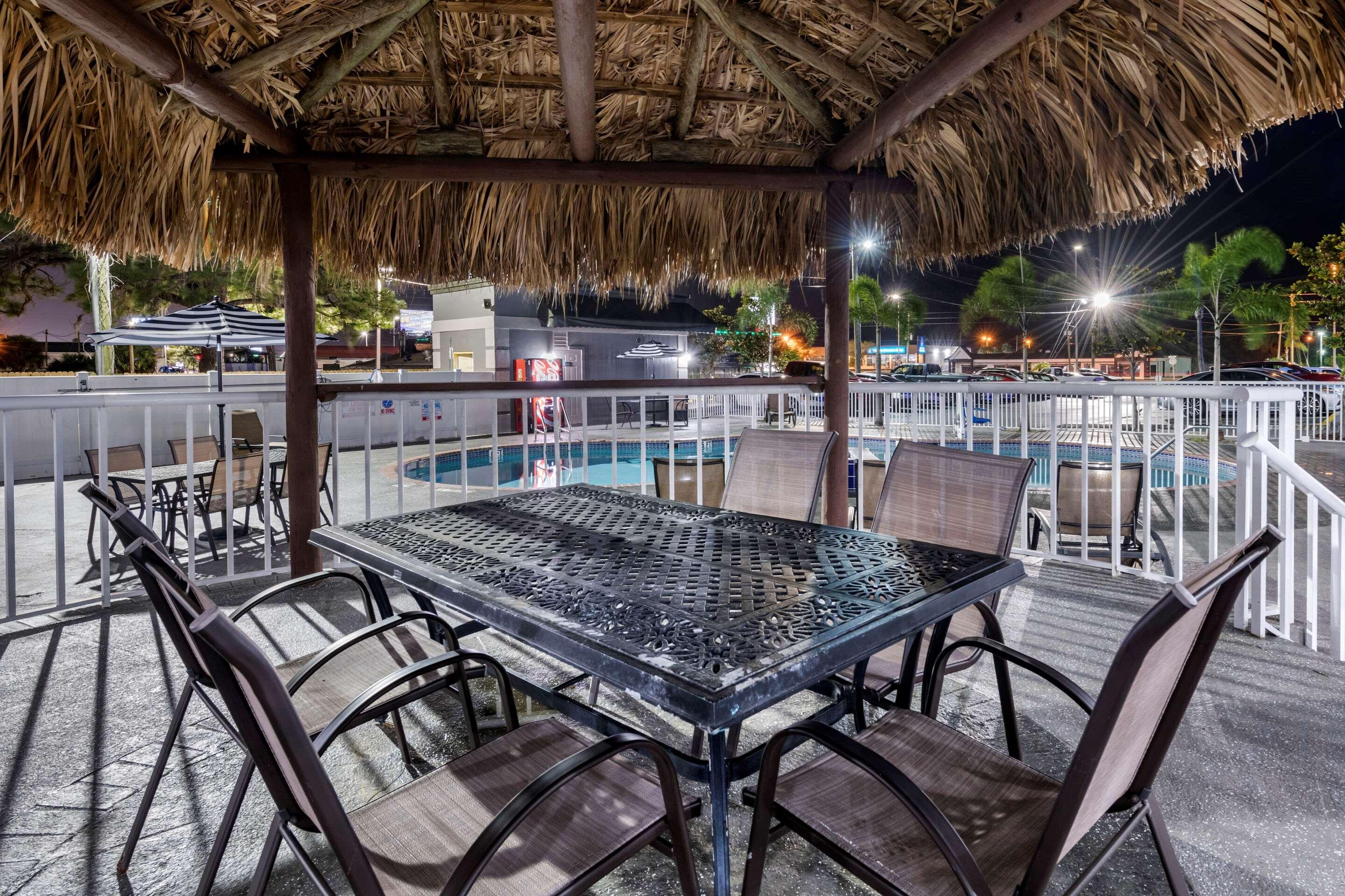 Rodeway Inn New Port Richey Exteriér fotografie