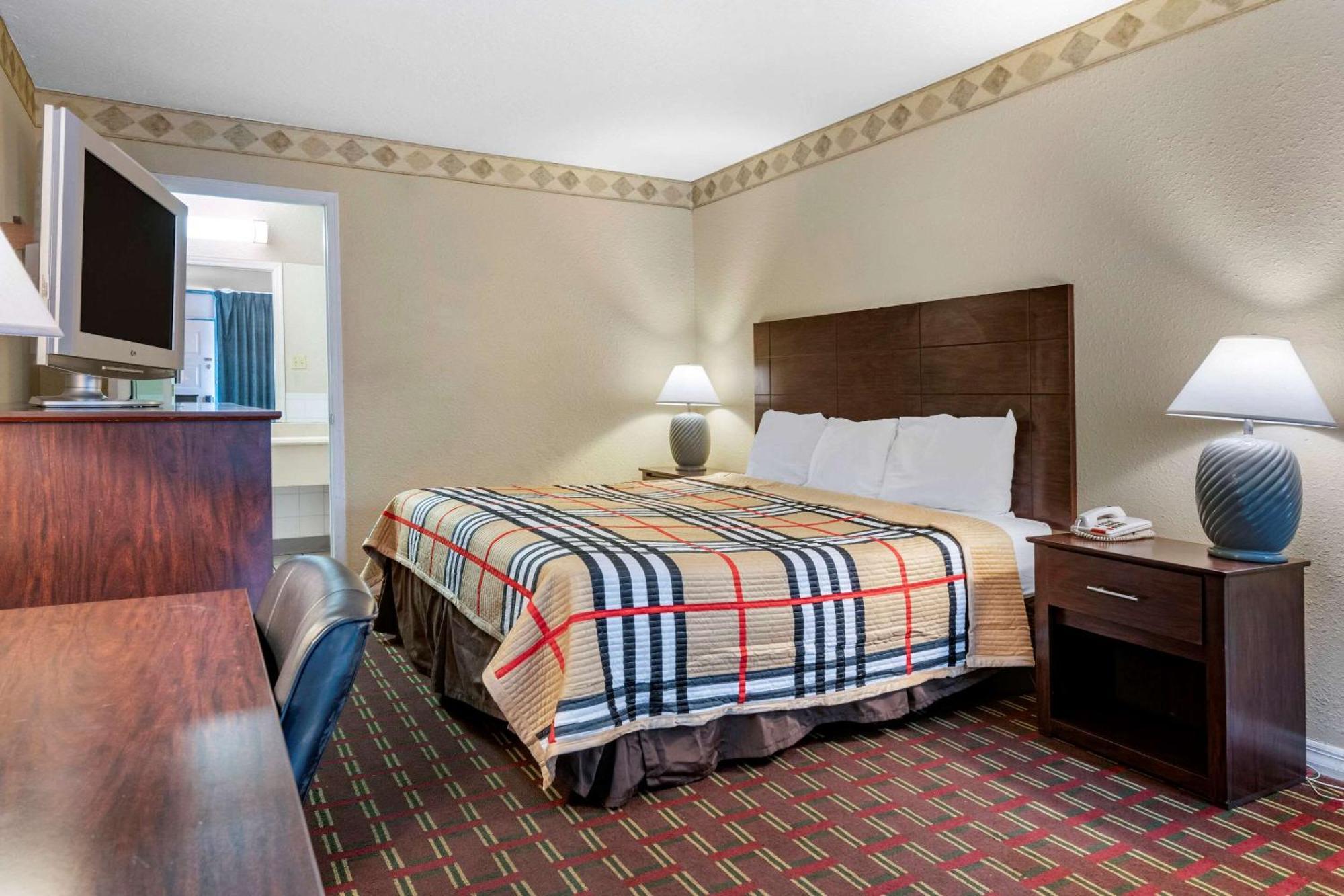Rodeway Inn New Port Richey Exteriér fotografie