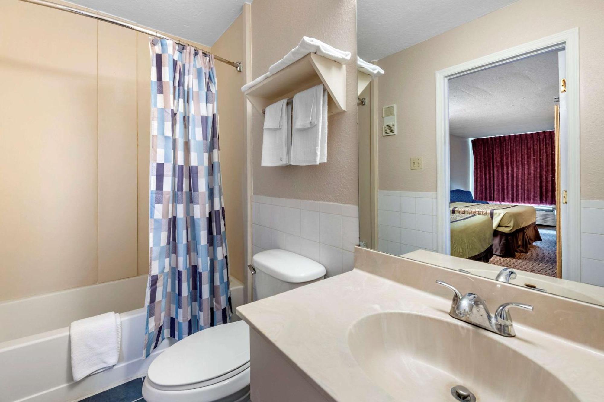 Rodeway Inn New Port Richey Exteriér fotografie