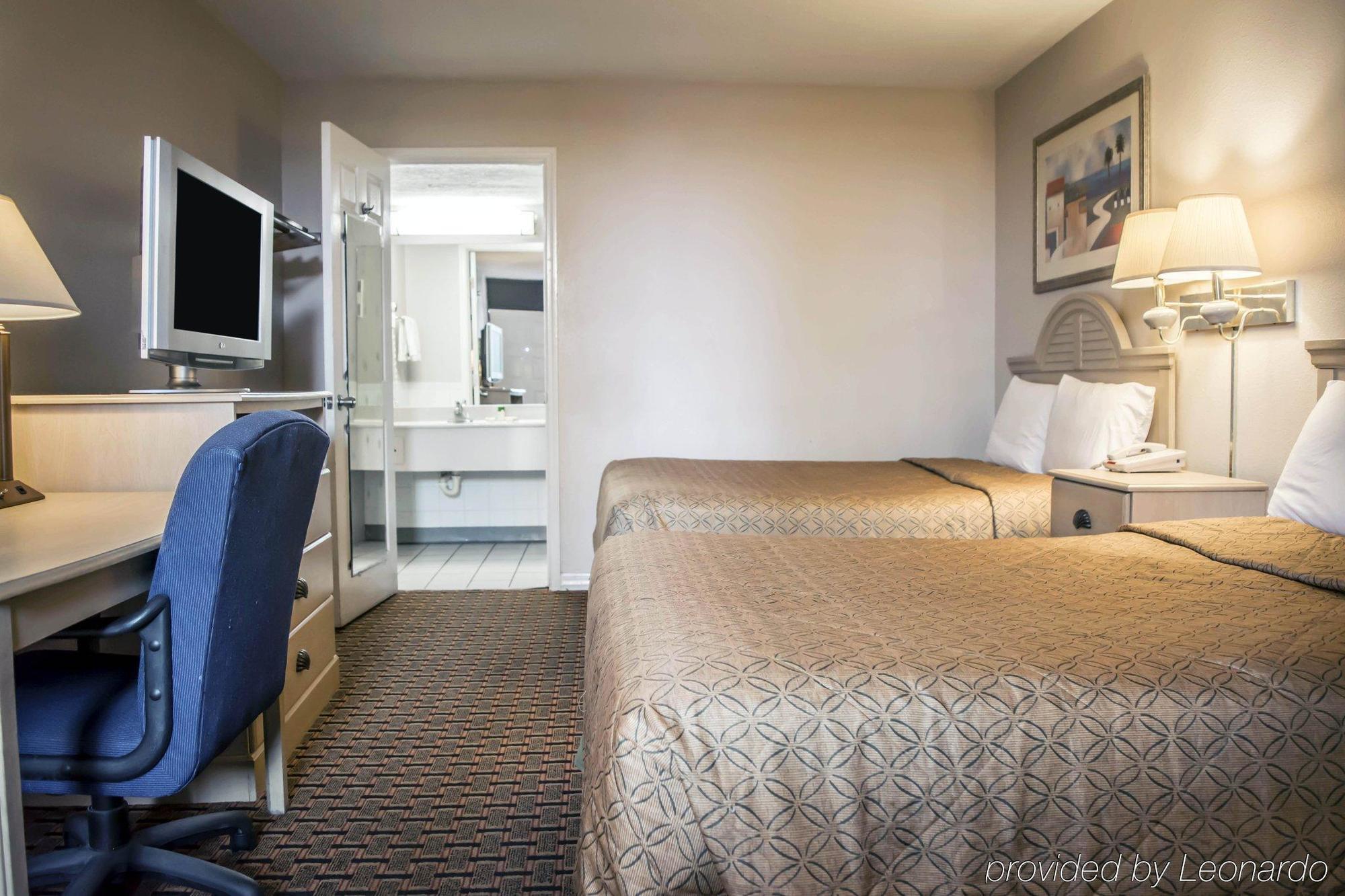 Rodeway Inn New Port Richey Exteriér fotografie